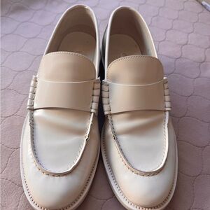 CHANEL Women Cream Leather Loafers